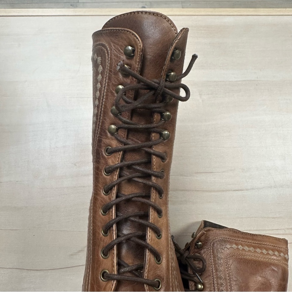 Women’s Vintagr Brown Leather Lace-Up Western Boots - Picture 13 of 13